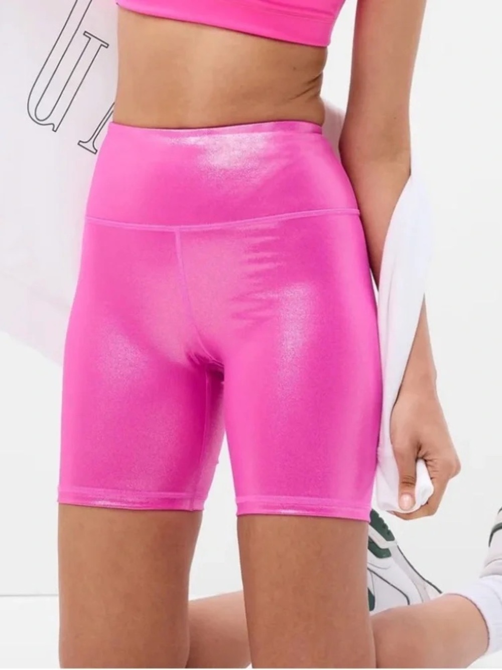 NWOT GAP Gapfit Shiny Hot Pink Metallic Bike Shorts Size Medium